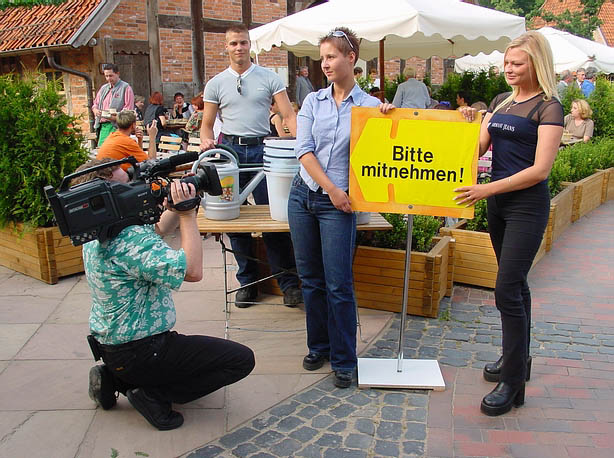 21.07.01, Biergarten - Zoo Hannover